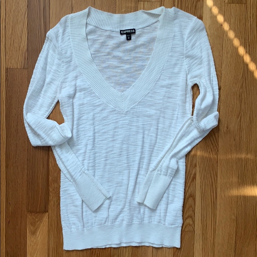 Express v neck size medium
